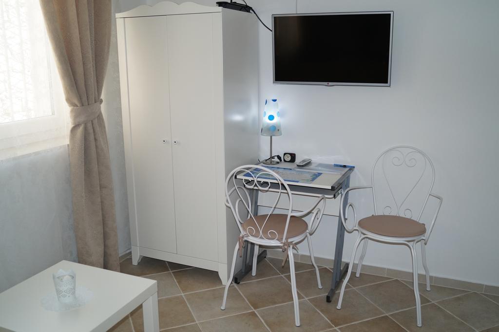 Amd Infinity Suites Split Oda fotoğraf