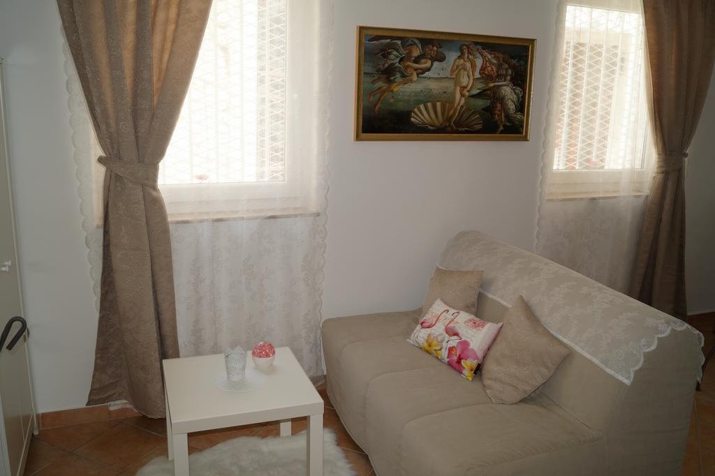 Amd Infinity Suites Split Oda fotoğraf
